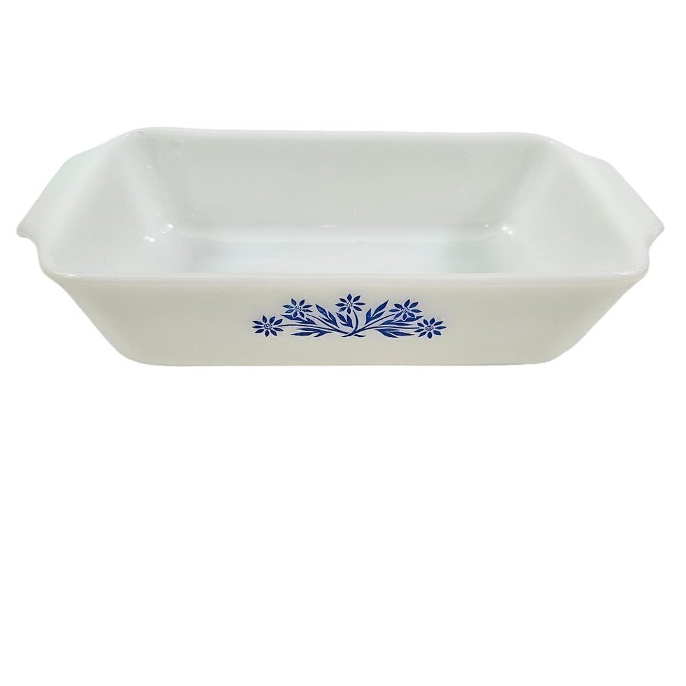 Fire King Anchor Hocking Blue Cornflower White Milk 1.5 QT Casserole Baking Dish